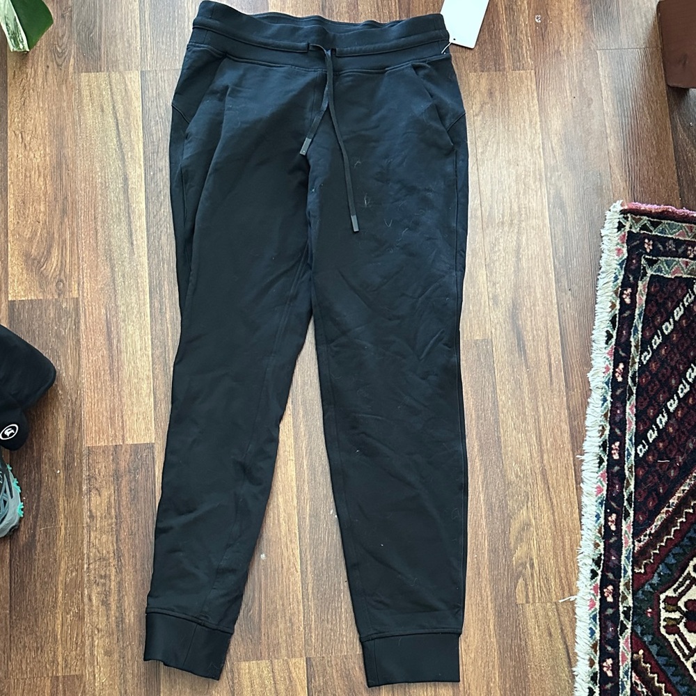 Lululemon ready to fleece jogger sz 8